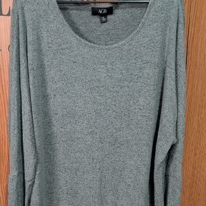 AGB Women's Heathered Green Scoop Neck Sweater